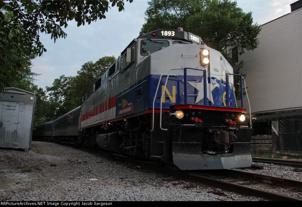 Amtrak 76